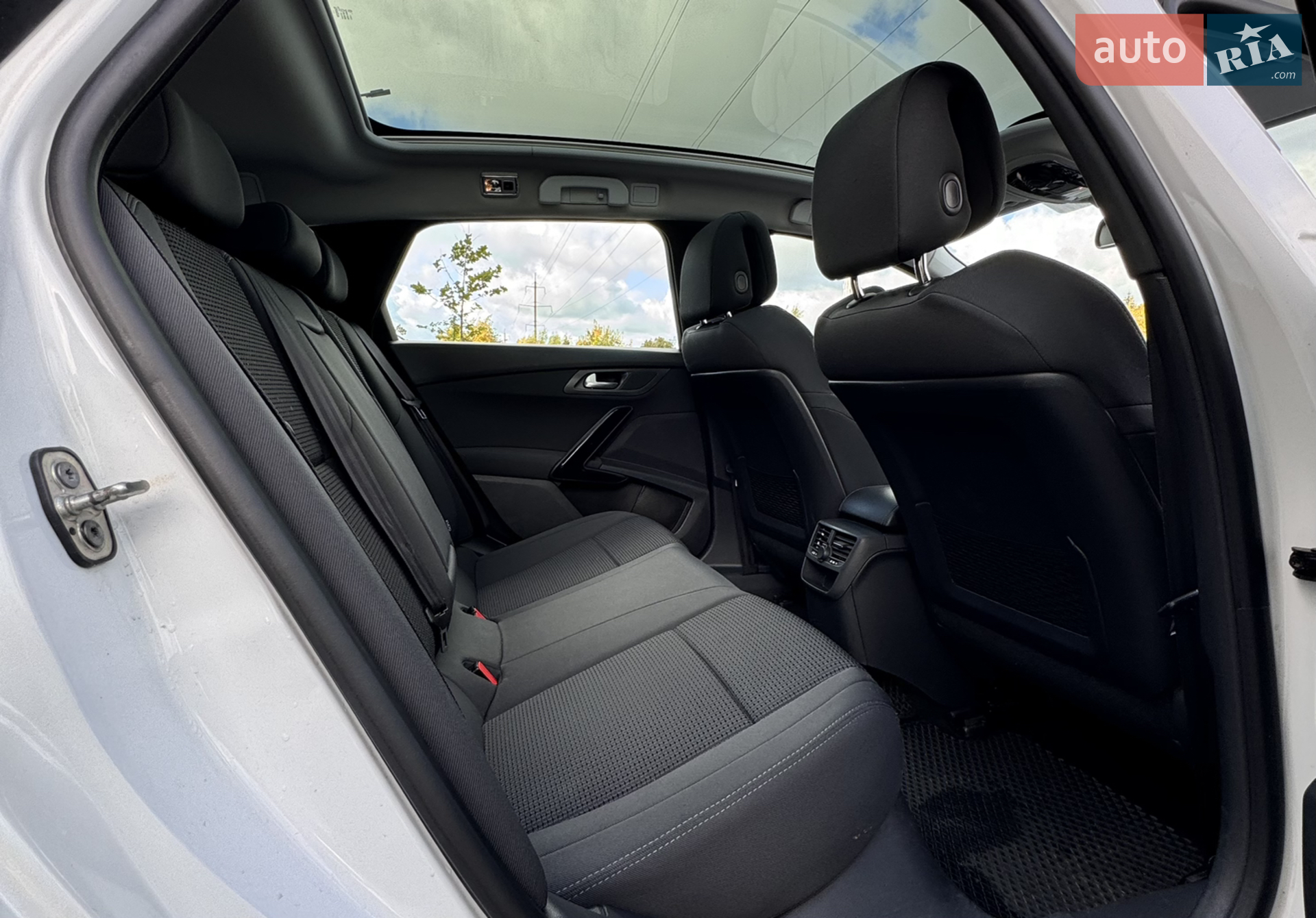 Peugeot 508 2015 VIN VF38E9HD8FL013551 фото оголошення 49 з 50