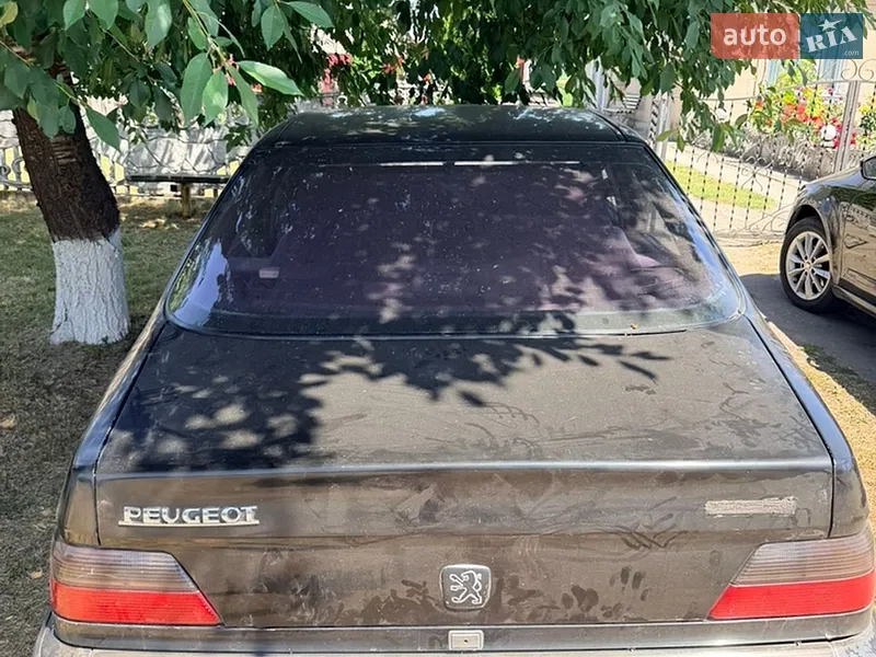Peugeot 605