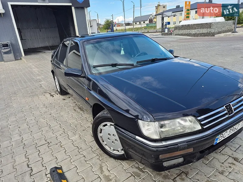 Peugeot 605