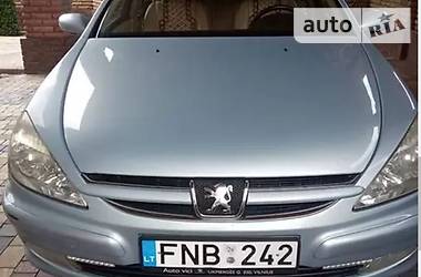 Peugeot 607  2001