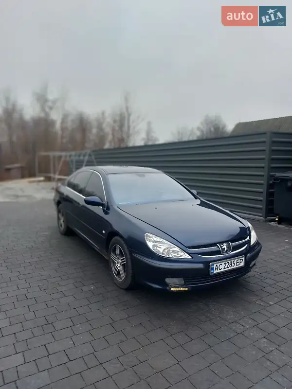 Peugeot 607