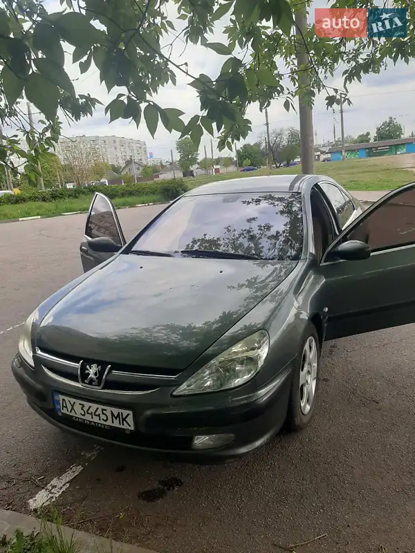 Peugeot 607