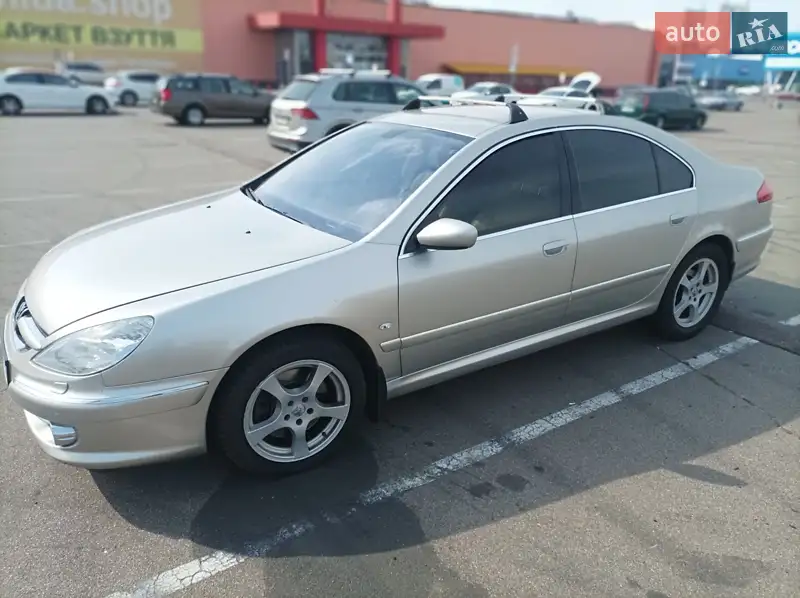 Peugeot 607