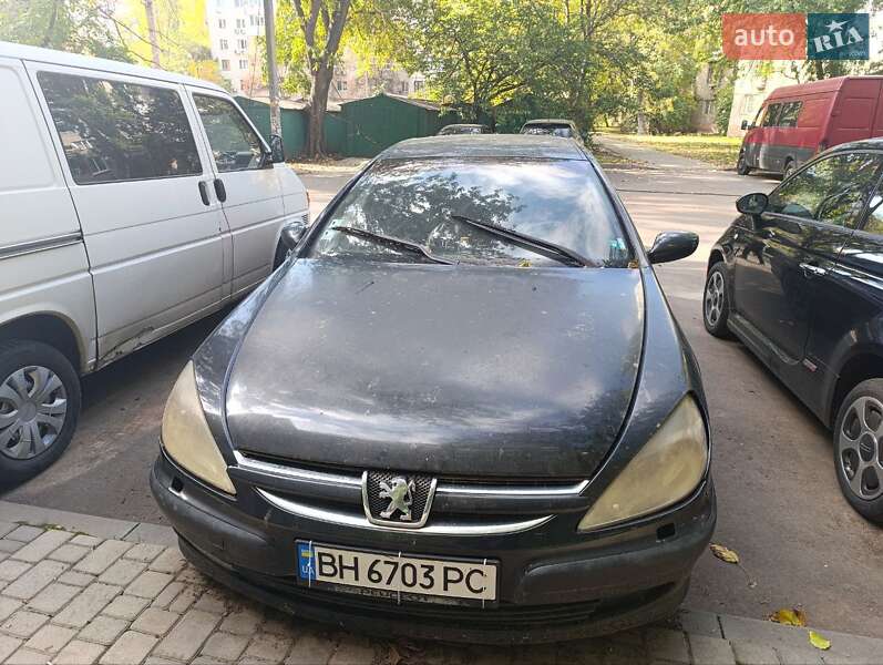 Peugeot 607