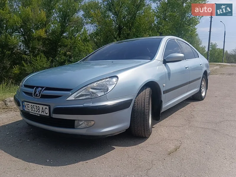 Peugeot 607