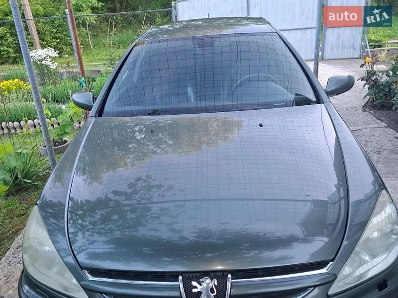 Peugeot 607