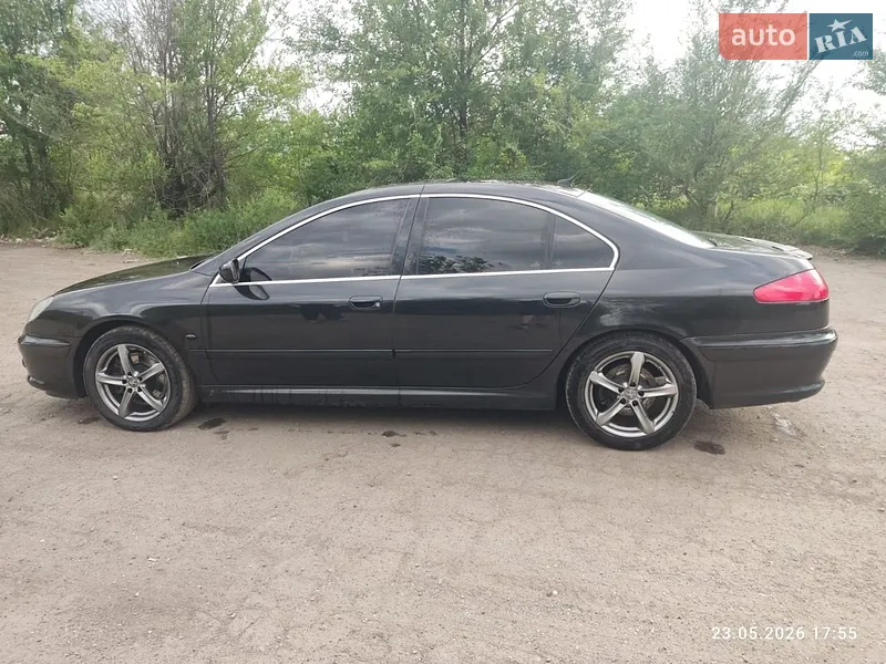 Peugeot 607
