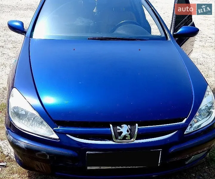 Peugeot 607