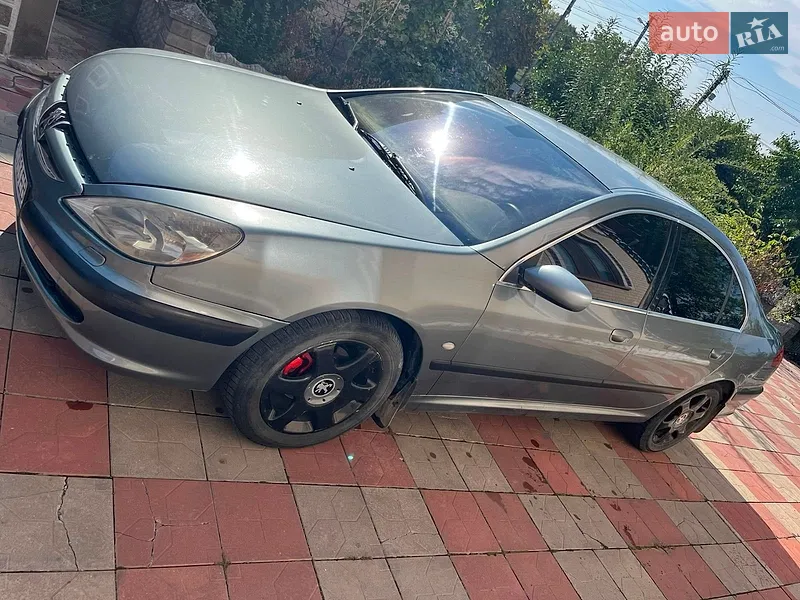 Peugeot 607