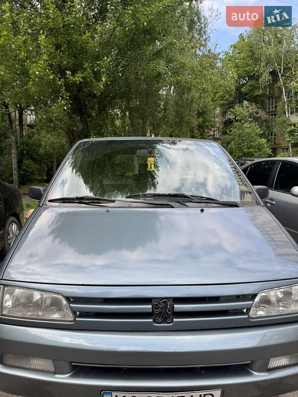 Минивэн Peugeot 806