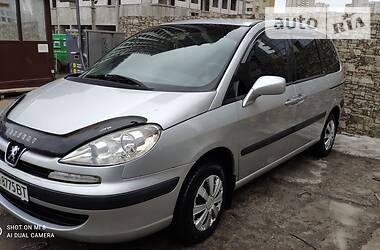 Peugeot 807  2004