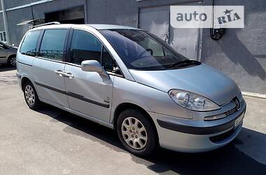 Peugeot 807  2004