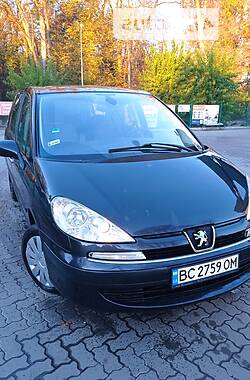 Peugeot 807  2005