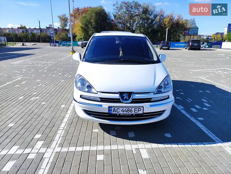 Peugeot 807 2012
