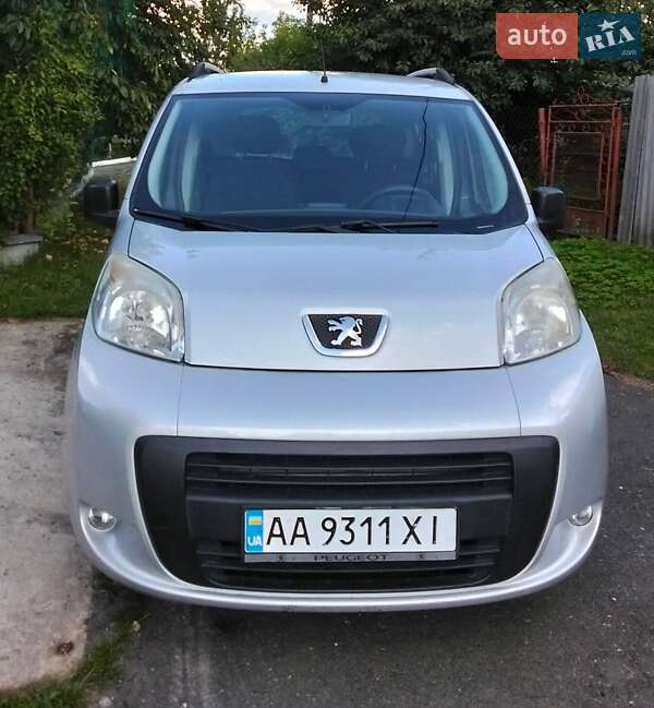 Легковые Peugeot Bipper