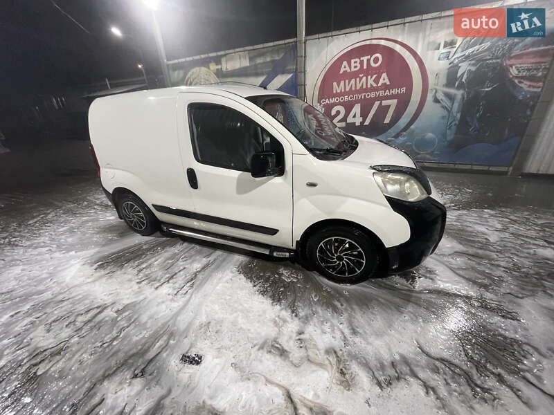 Грузовики Peugeot Bipper