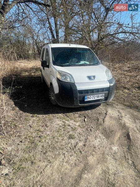 Вантажівки Peugeot Bipper