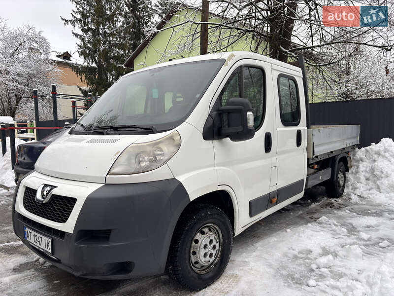 Грузопассажирский фургон Peugeot Boxer