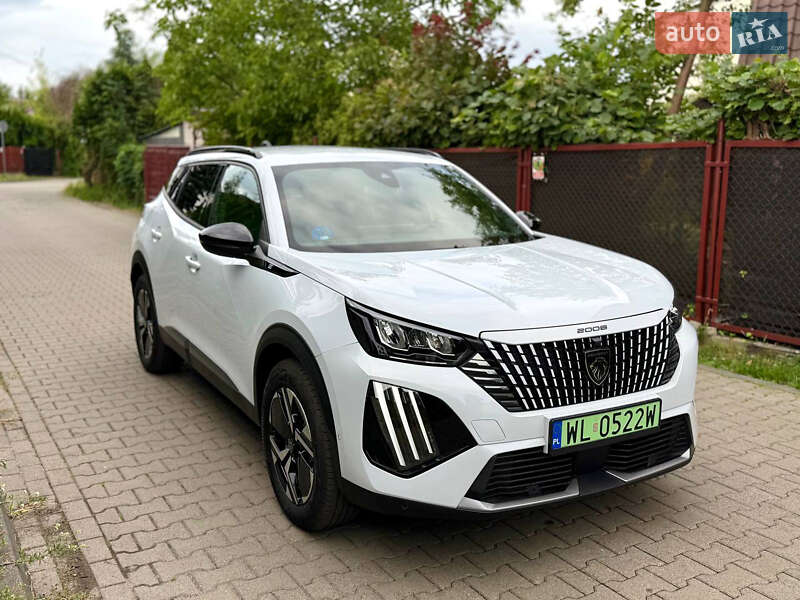 Внедорожник / Кроссовер Peugeot e-2008