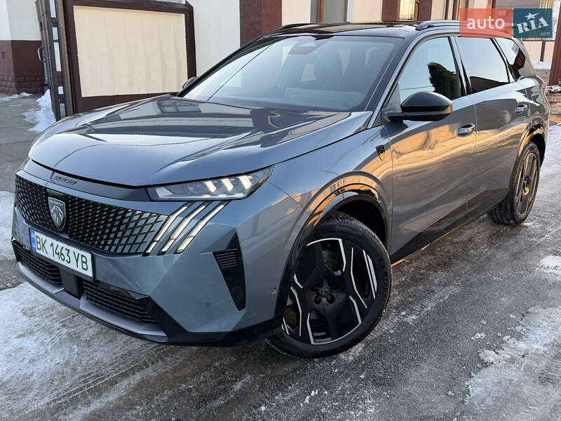 Легковые Peugeot e-5008