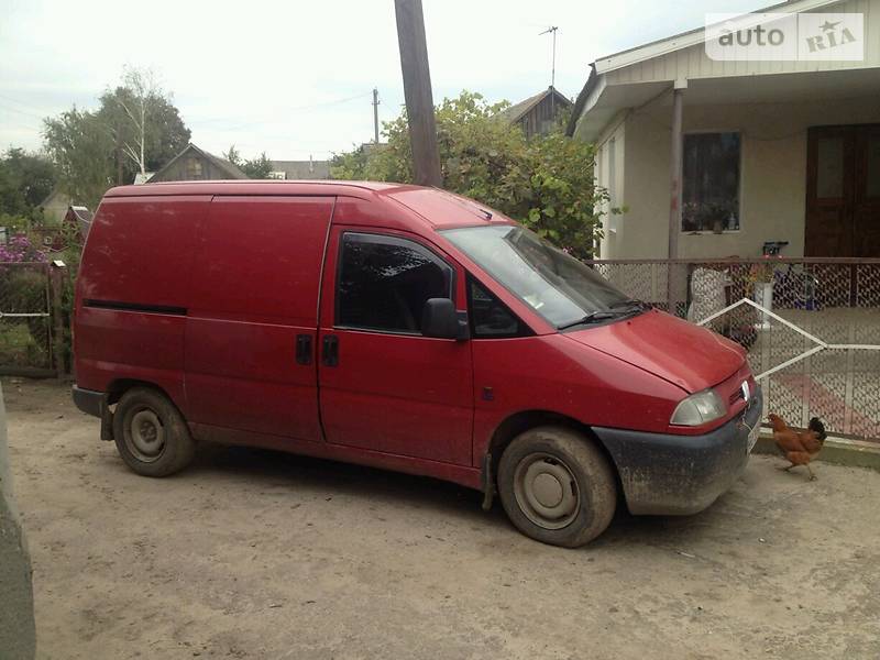 Peugeot Expert 1996 года
