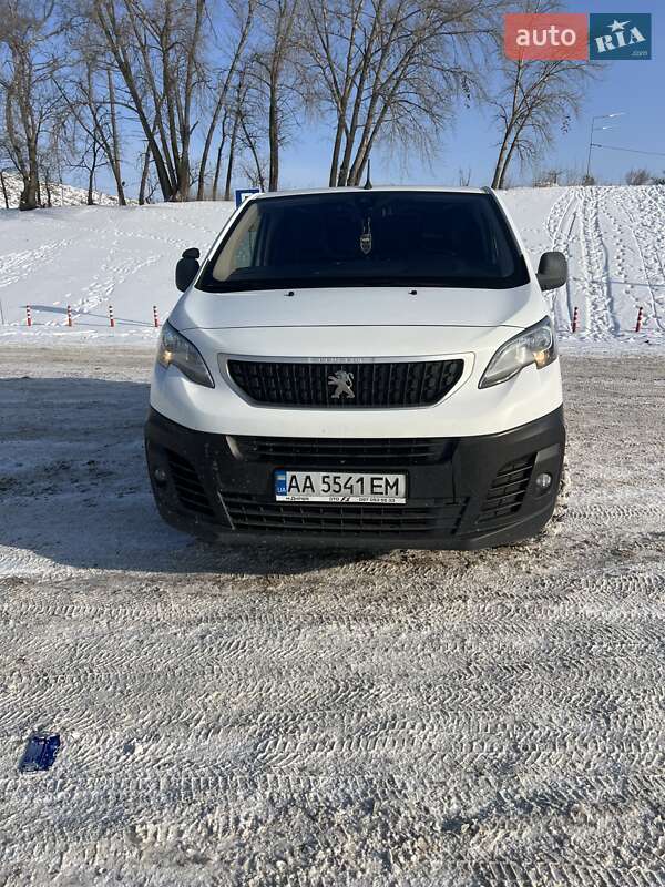 Вантажний фургон Peugeot Expert