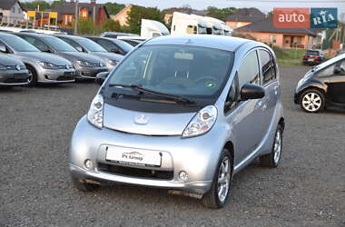 Peugeot iOn  2012