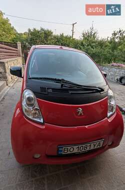 Peugeot iOn 2011