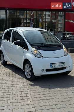 Peugeot iOn  2012