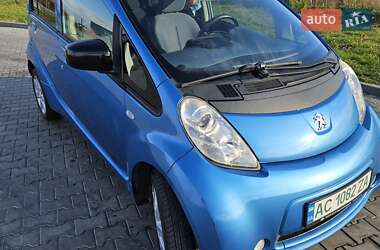 Peugeot iOn  2011