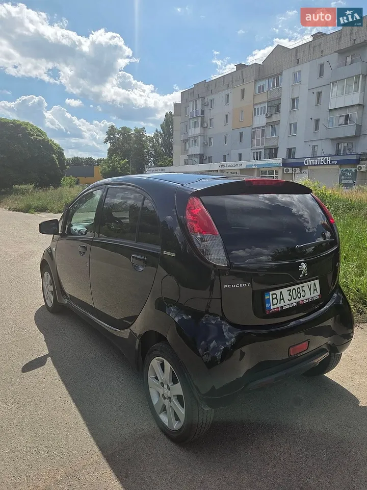 2012 Peugeot iOn - мініатюра 5