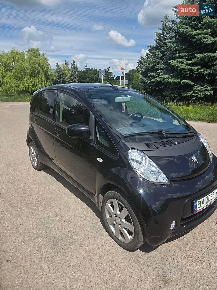 2012 Peugeot iOn - мініатюра 2