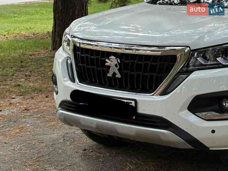 Легковые Peugeot Landtrek