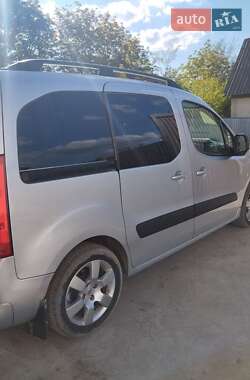 Peugeot Partner  2011