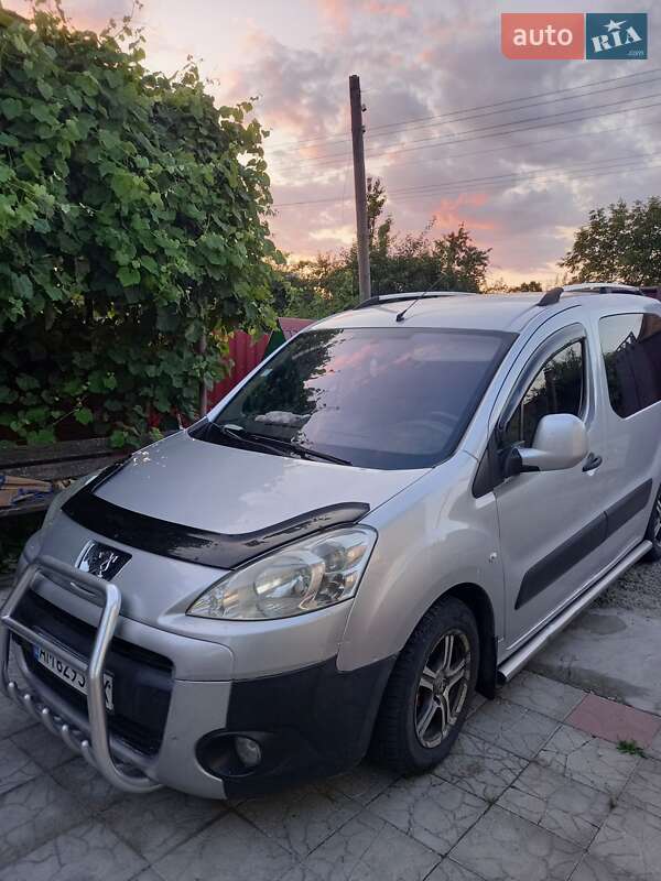 Легкові Peugeot Partner