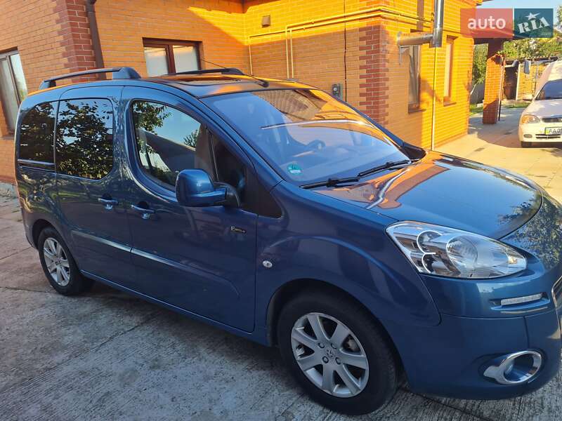 Минивэн Peugeot Partner