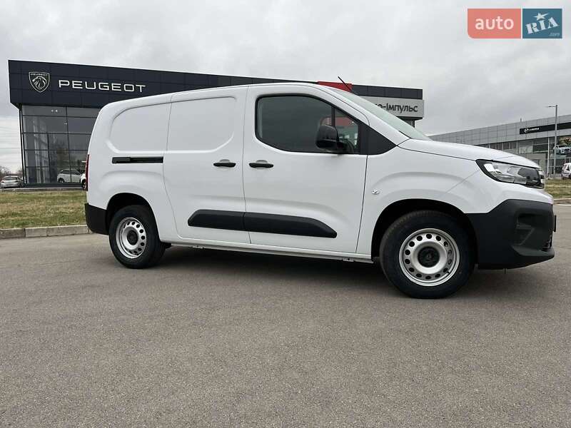 Вантажопасажирський фургон Peugeot Partner