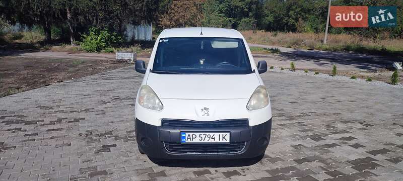 Грузовой фургон Peugeot Partner