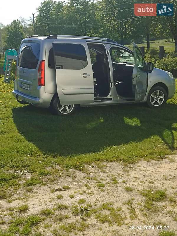 Мікровен Peugeot Partner