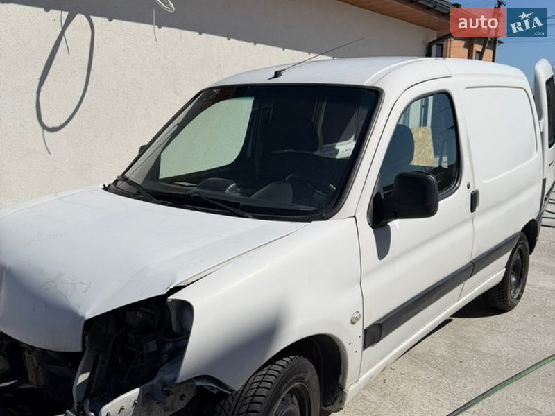 Грузовой фургон Peugeot Partner