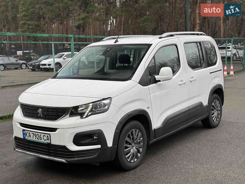 Легковые Peugeot Rifter