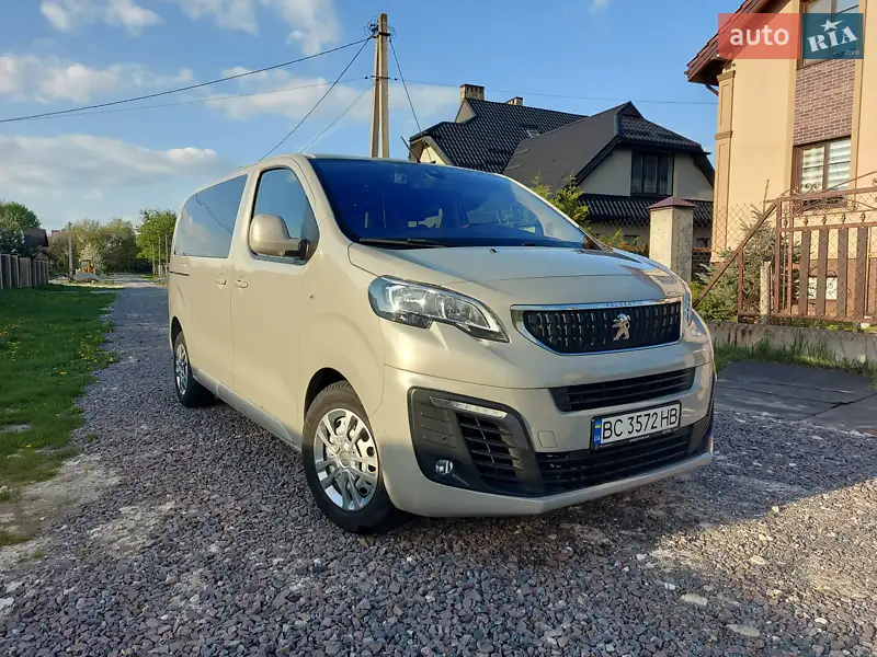 Peugeot Traveller 2017