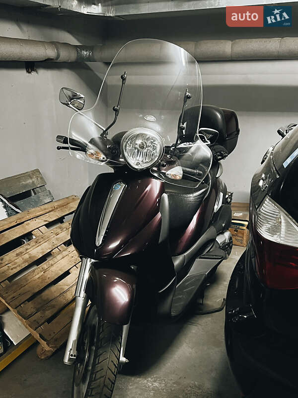 Piaggio Beverly 500