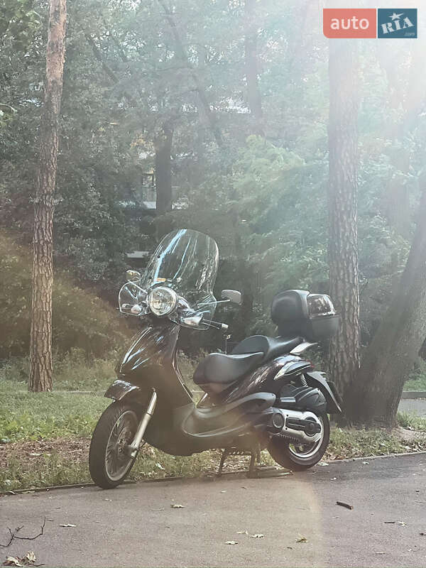Piaggio Beverly 500