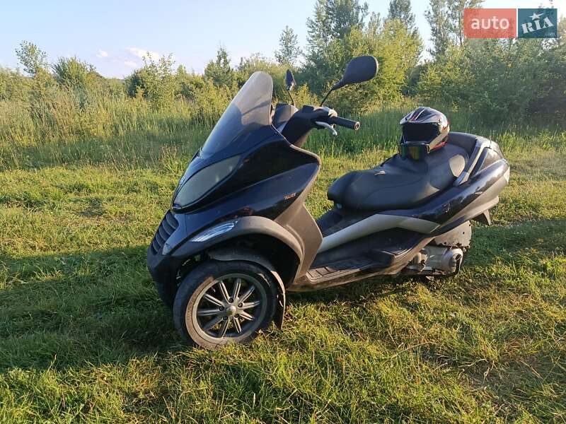 Piaggio MP3