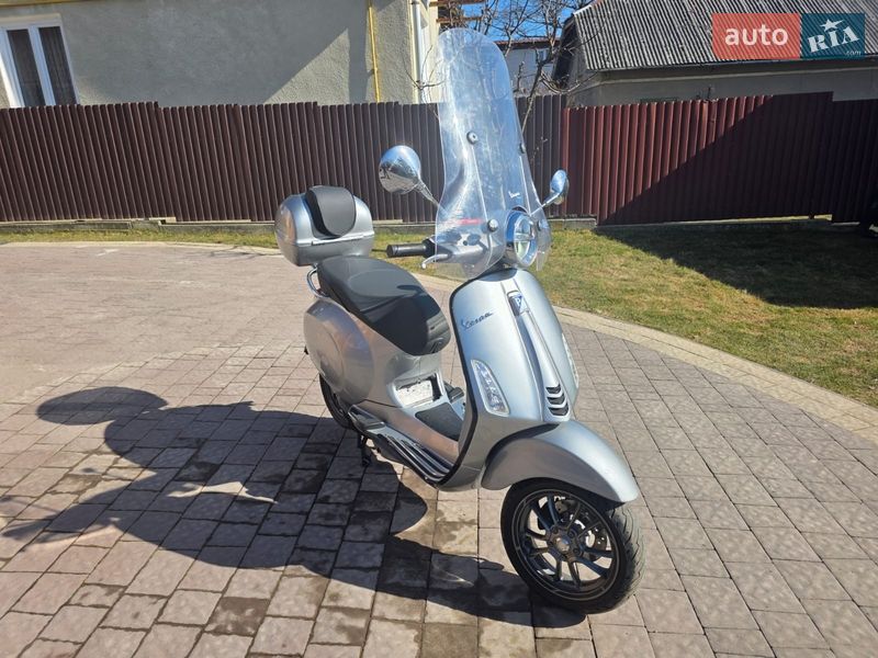 Piaggio Vespa