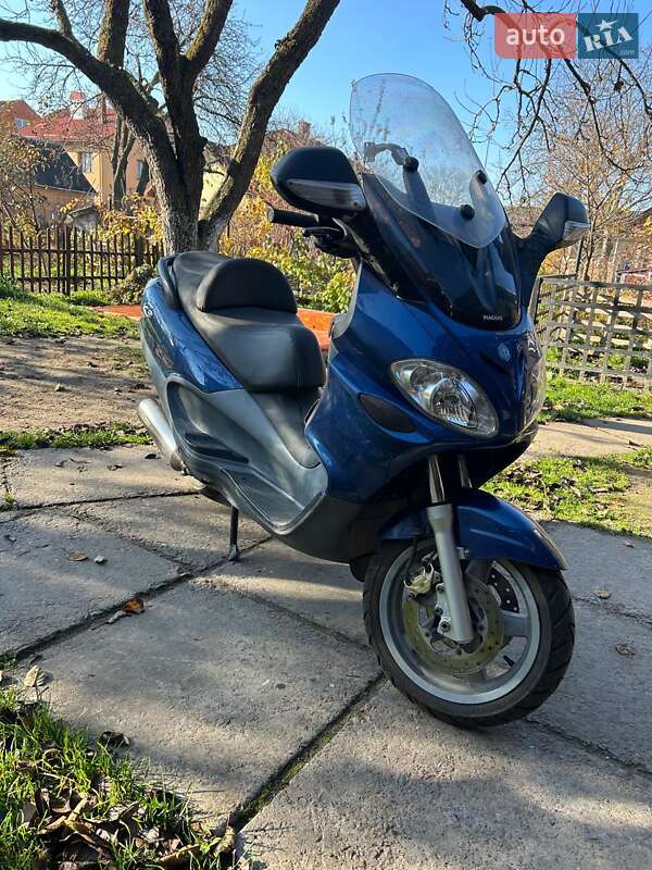 Мото Piaggio X9