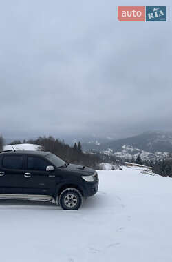 Характеристики Toyota Hilux Пікап