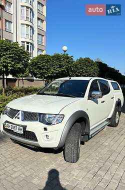Характеристики Mitsubishi L 200 Пикап