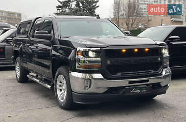 Характеристики Chevrolet Silverado Пікап